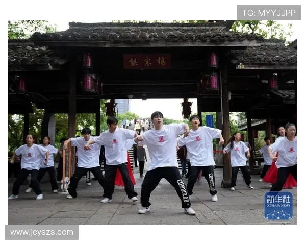 杭州街舞队的配合变革引发热议展现团队精神与创新魅力